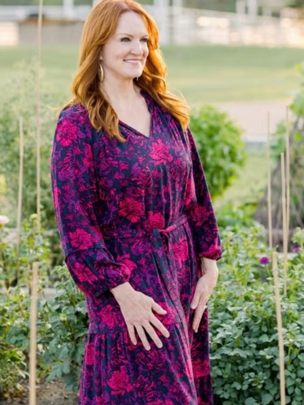 The Pioneer Woman tiered ruffle midi dress festive fuchsia floral pattern Large